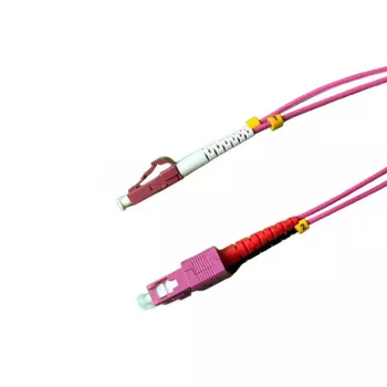 Cablu cu fibră optică Grafenthal OM4 LC/UPC-SC/UPC LSZH 1,00 m violet