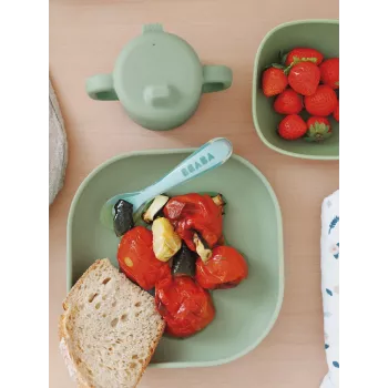 Beaba farfurie din silicon cu ventuză Sage Green