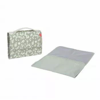 Geantă de schimbat scutece Lassig Green Label XL, Leo, 1,9 l, 26 x 4,5 x 19 cm, cu saltea de schimbat hidrofobă, poliester reciclat, Light Khaki