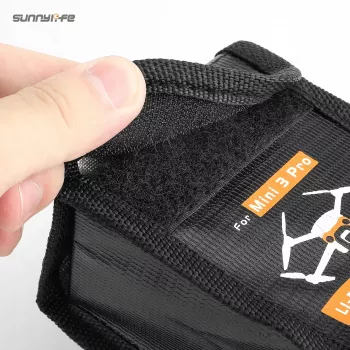 Geantă de transport pentru baterii SUNNYLIFE pentru DJI Mini 3 Pro / Mini 4 Pro - pentru 3 acumulatori Li-Po (neagră)