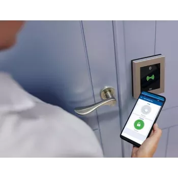 2N Access Unit 2.0 cititor Bluetooth & RFID, negru