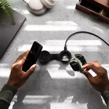 Încărcător Twelve South ButterFly SE 2 în 1 Qi2 MagSafe pentru iPhone și Apple Watch, negru