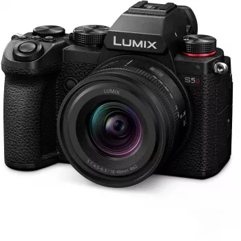 Aparat foto Panasonic Lumix DC-S5D cu kit obiectiv 18-40mm (DC-S5DNE-K)