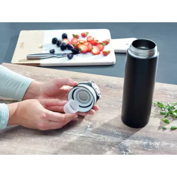 LEIFHEIT Thermo Flip 600ml Black Insulated Travel Mug