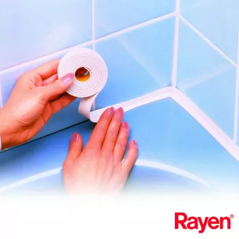 Bandă adezivă impermeabilă RAYEN pentru baie 3m x 3cm