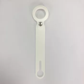 Husă de protecție din silicon CYOO pentru Apple AirTag cu portchei, albă (CY122409)
