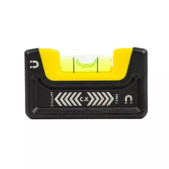 Nivelă cu bulă de buzunar C.K Tools T3483 cu magnet 67 mm 0,5 mm/m