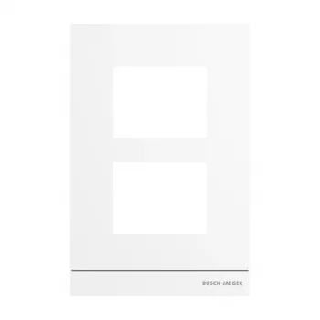 Placă centrală Busch-Jaeger pentru cutie de conexiune audio, 1/2 modul, alb studio 2TMA220160W0007