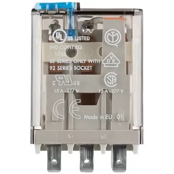 Releu de putere cu fișă Finder 62.33.9.220.4300 220 V DC 16 A 3PDT