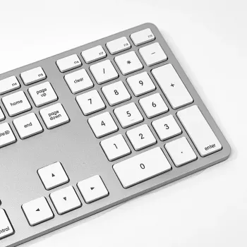 Tastatură cu fir USB-C Matias pentru Mac - argintie - versiunea SUA (FK316CS)
