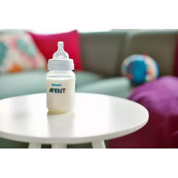 Biberon anticolici Philips Avent 260 ml, flux lent, 1m+