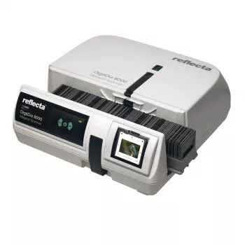 Scanner pentru diapozitive cu magazie Reflecta DigitDia 8000, până la 10.000 DPI, 4,2 Dmax